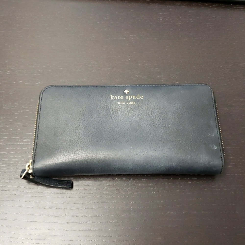 Kate Spade zip around wallet